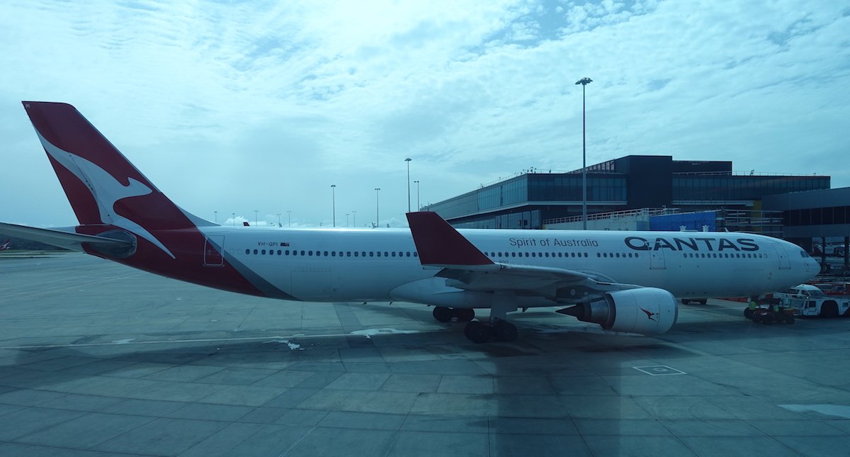 iPhone Goes On Solo Qantas Mileage Run - One Mile at a Time