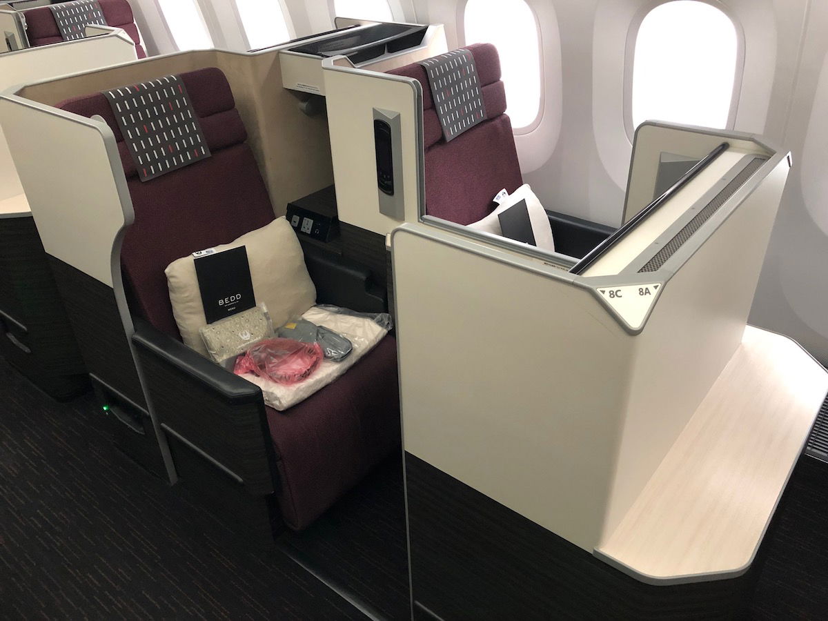 Japan Airlines Airbus A350-1000: New Flagship Aircraft With New Cabins ...