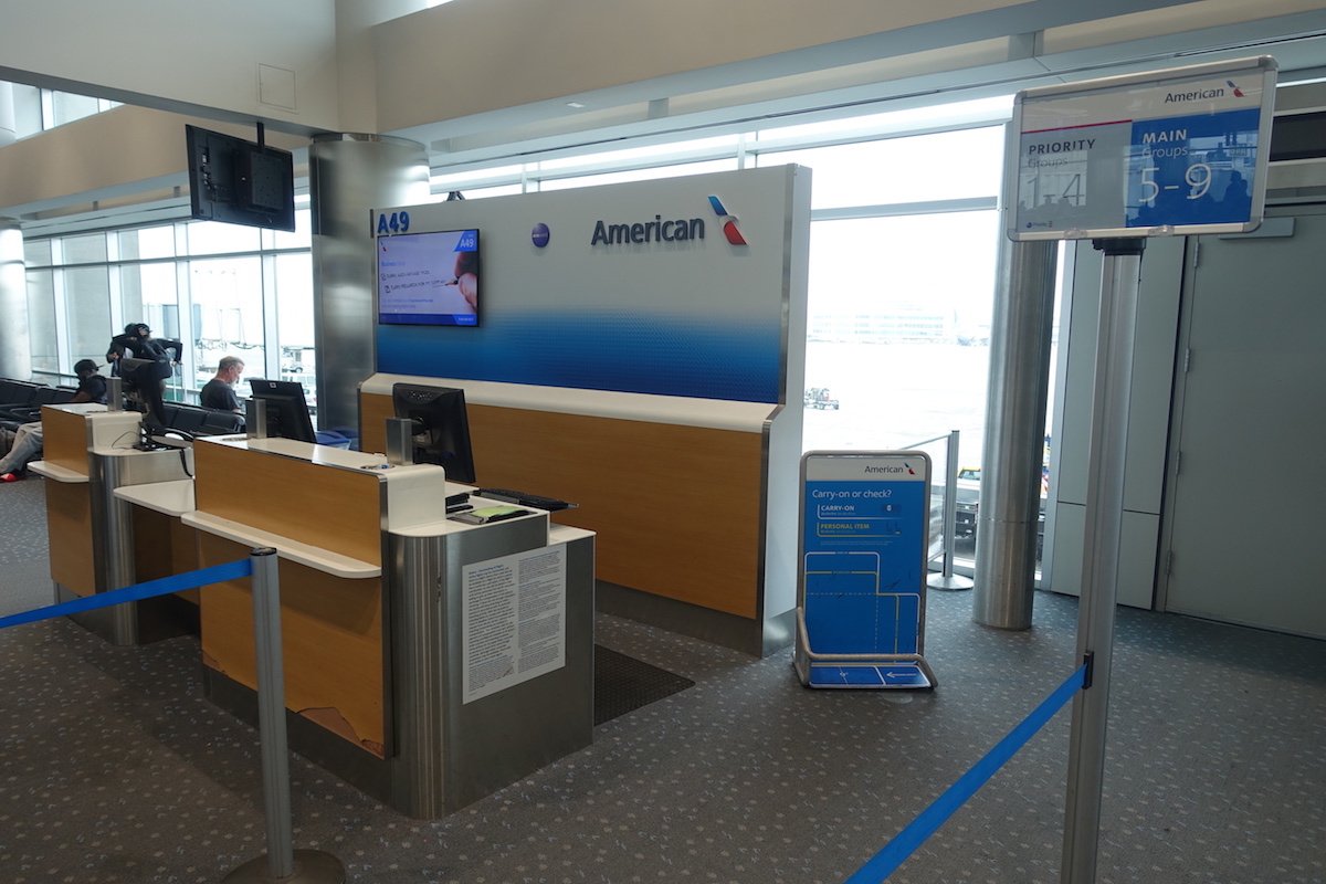 American Airlines Airport Agents Now Pitching Credit Cards