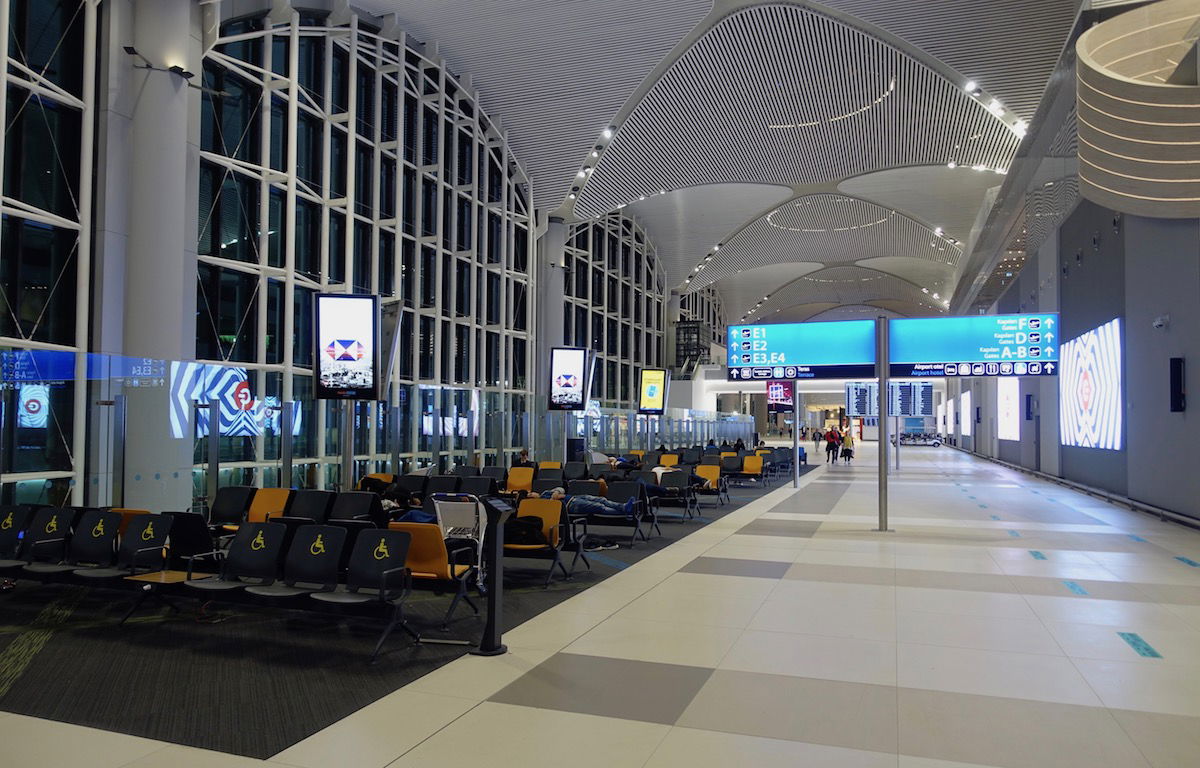 Istanbul Airport Review – Arrivals Hall