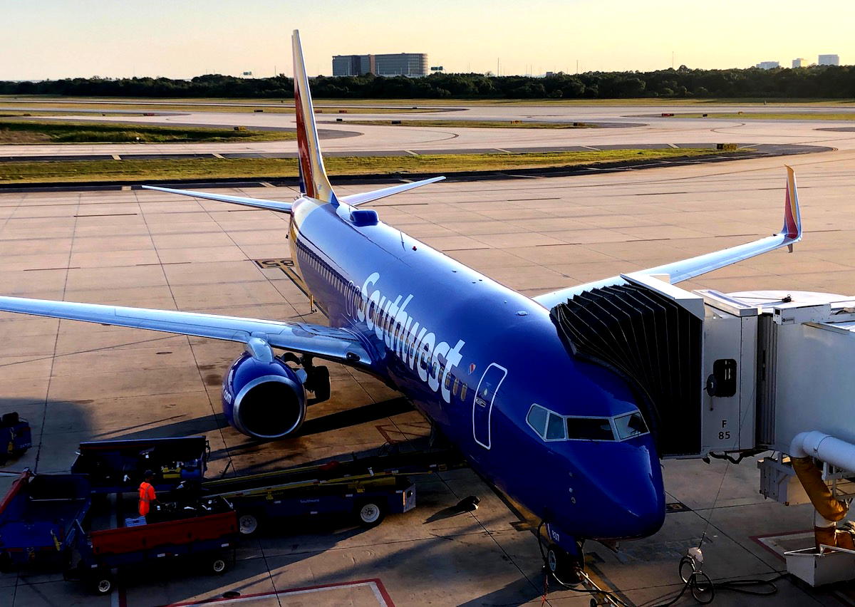 Yikes: Southwest 737 & Helicopter On Collision Course, ATC Simply Watches Yikes: Southwest 737 & Helicopter On Collision Course, ATC Simply Watches