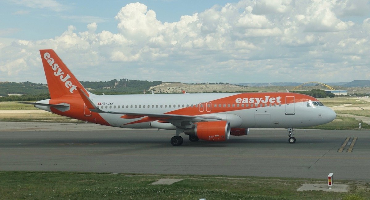EasyJet Removing Seats From Planes Due To Staff Shortage
