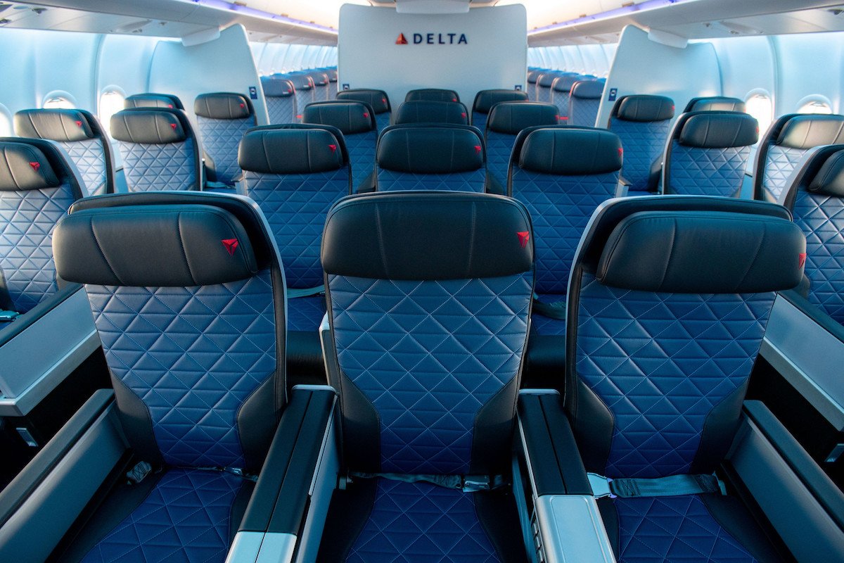 Delta Airbus A330 300 Comfort Plus Seats Elcho Table