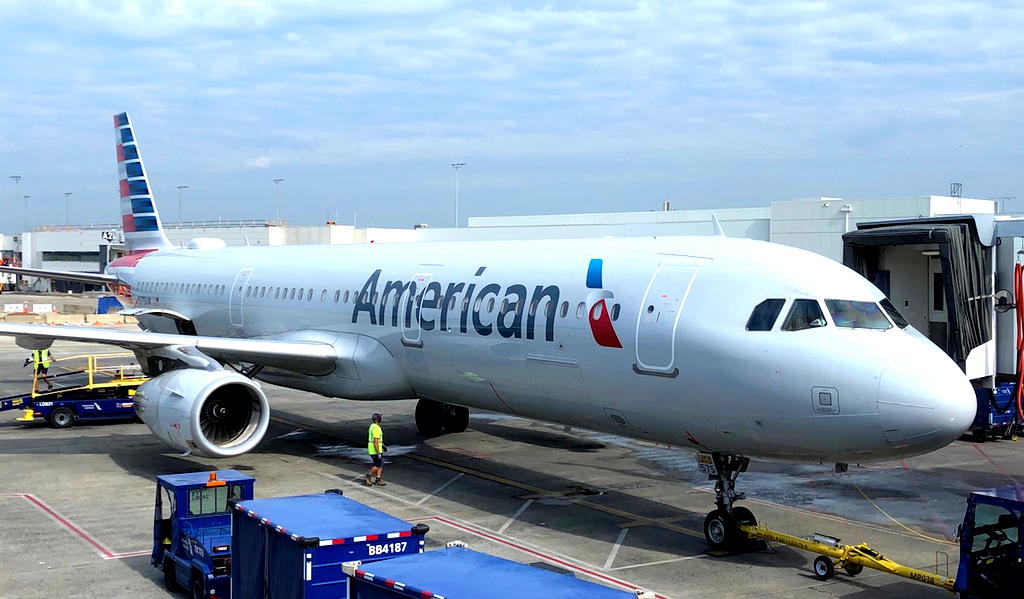 american airlines gate assignment