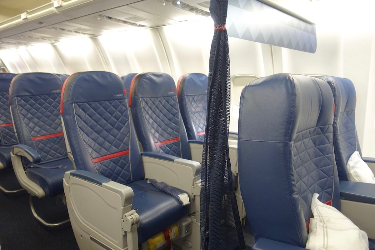 Review Delta Air Lines 737 First Class