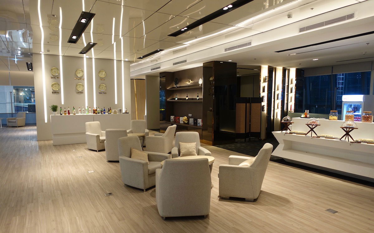 DiscoverASR Thailand: UOB Infinite Lounge EmQuartier Bangkok Review