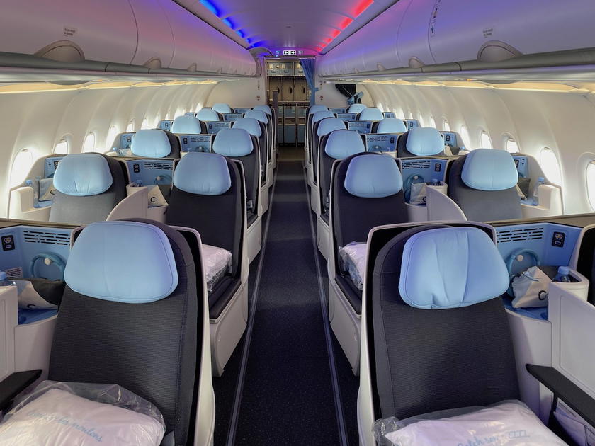 La Compagnie business class cabin aboard an Airbus A321neo
