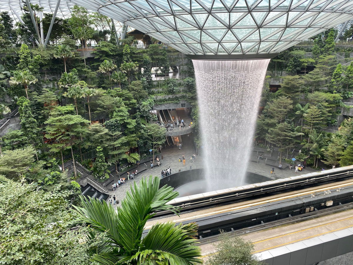 Review: The Jewel Changi Airport - One Mile at a Time