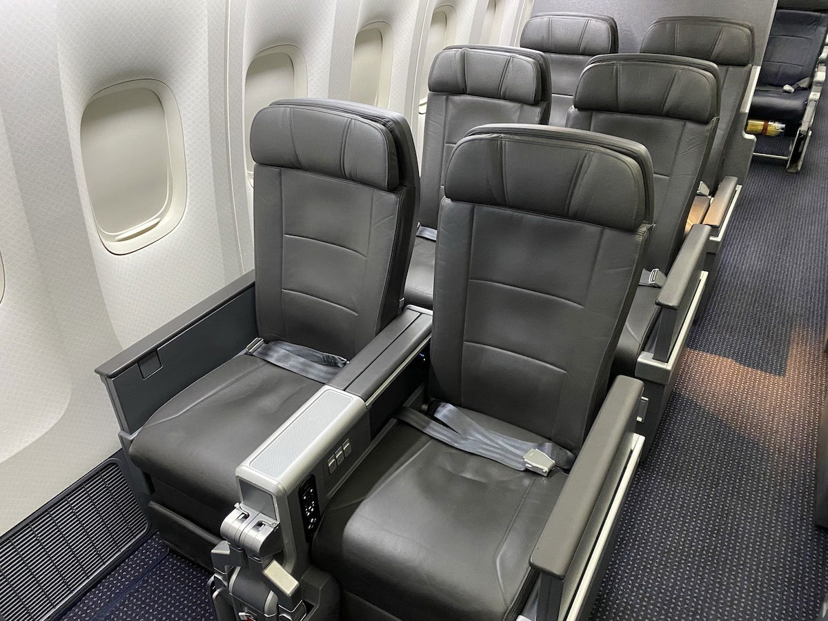 American Airlines Launches Its Premium Economy — Skift Business Traveler