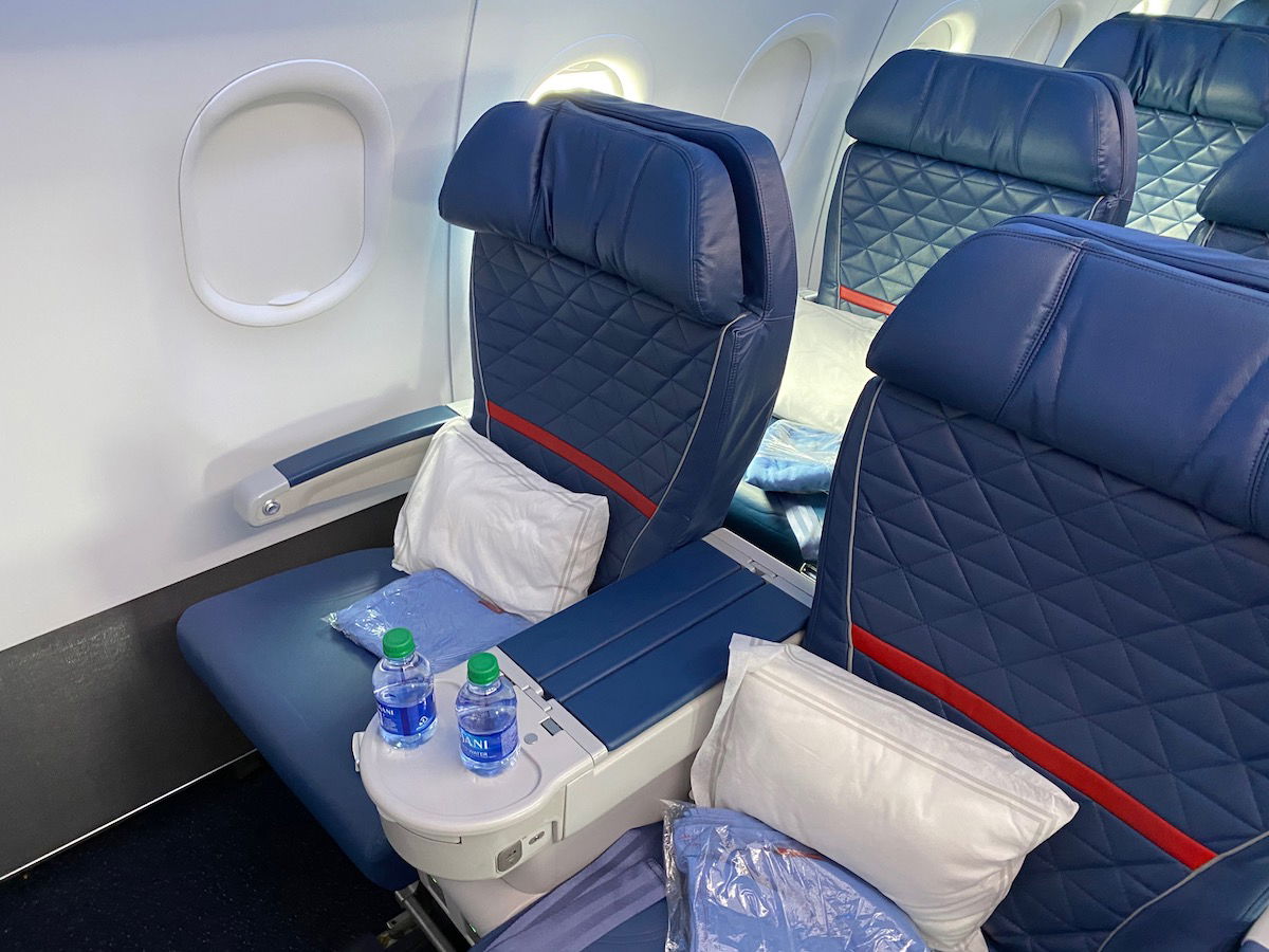 Review Delta Air Lines A320 First Class One Mile at a Time