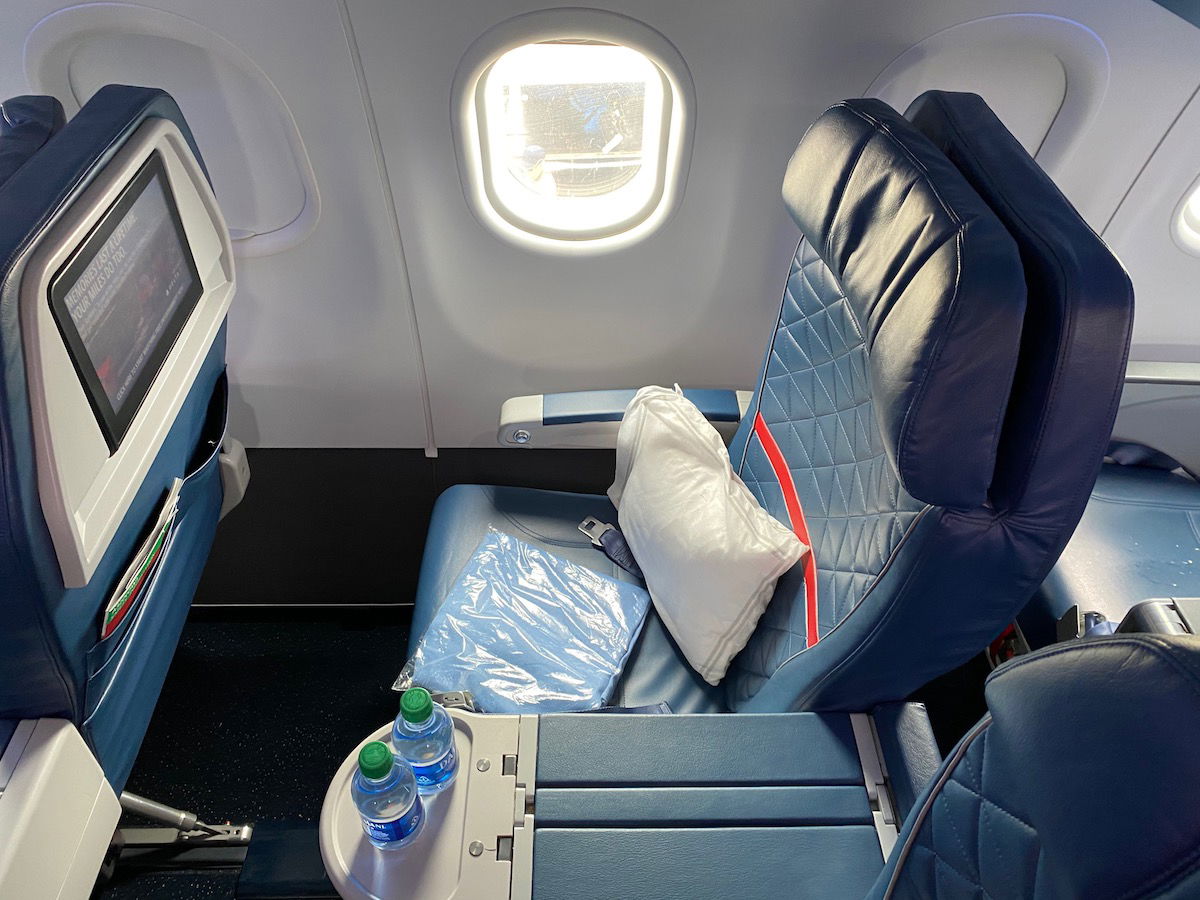 Review Delta Air Lines A320 First Class One Mile at a Time