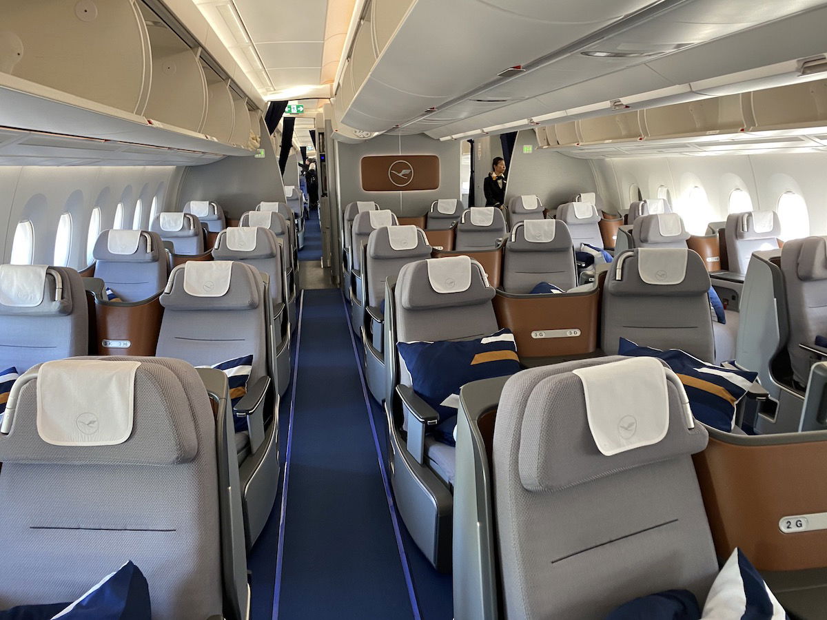 lufthansa a350 airbus seats ana a330 haneda 900neo onemileatatime