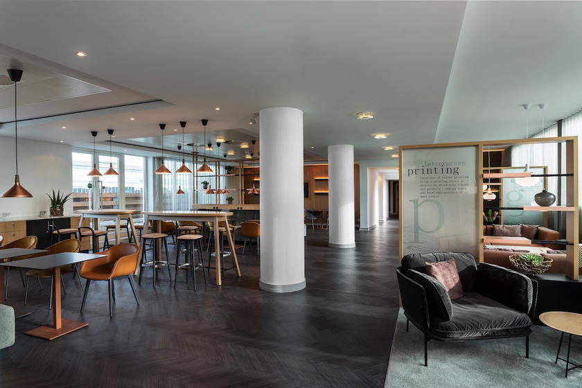 Seating area inside the Marriott Frankfurt Airport executive lounge