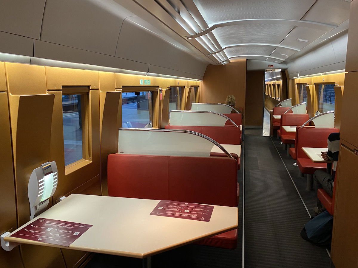 Photos of First-Class Cars on Trains Around the World