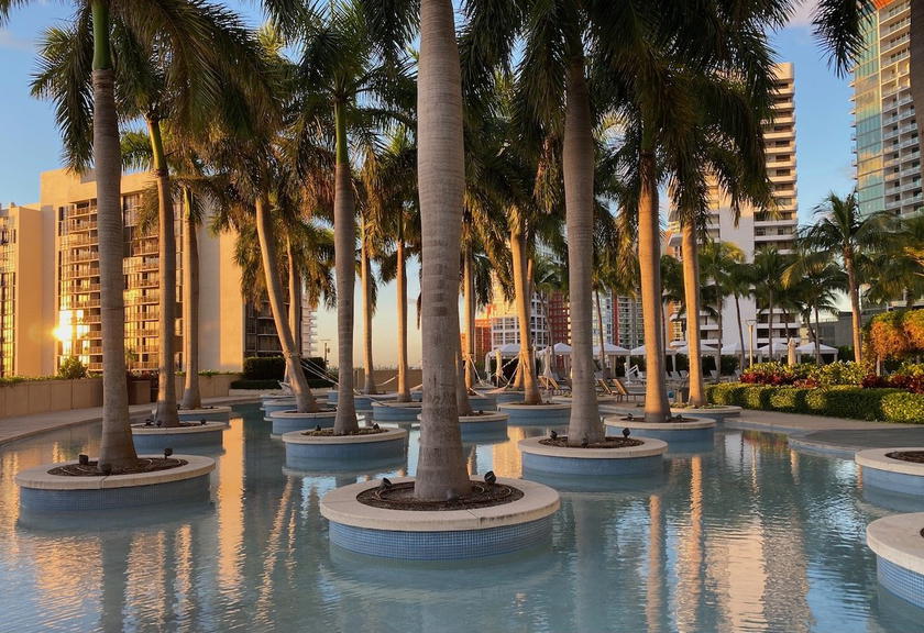 Luxury hotel room at the Four Seasons in Miami, an example of travel a welcome bonus can pay for