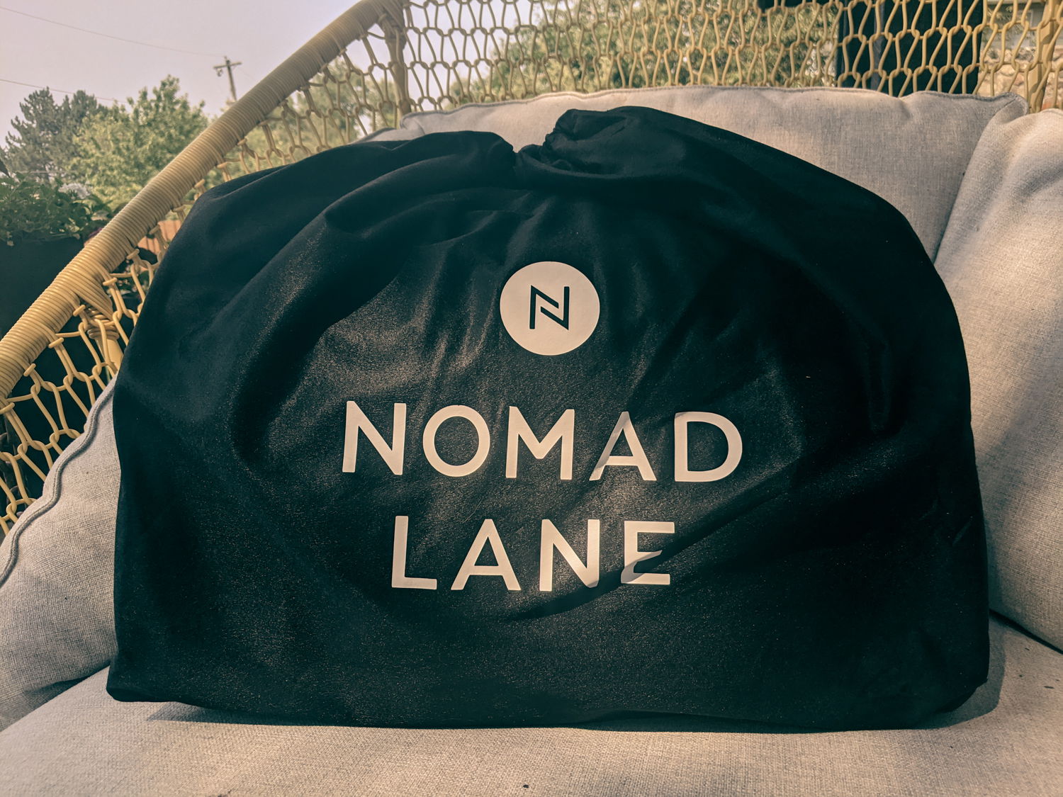 Review & Giveaway: Nomad Lane Bento Bag - One Mile at a Time