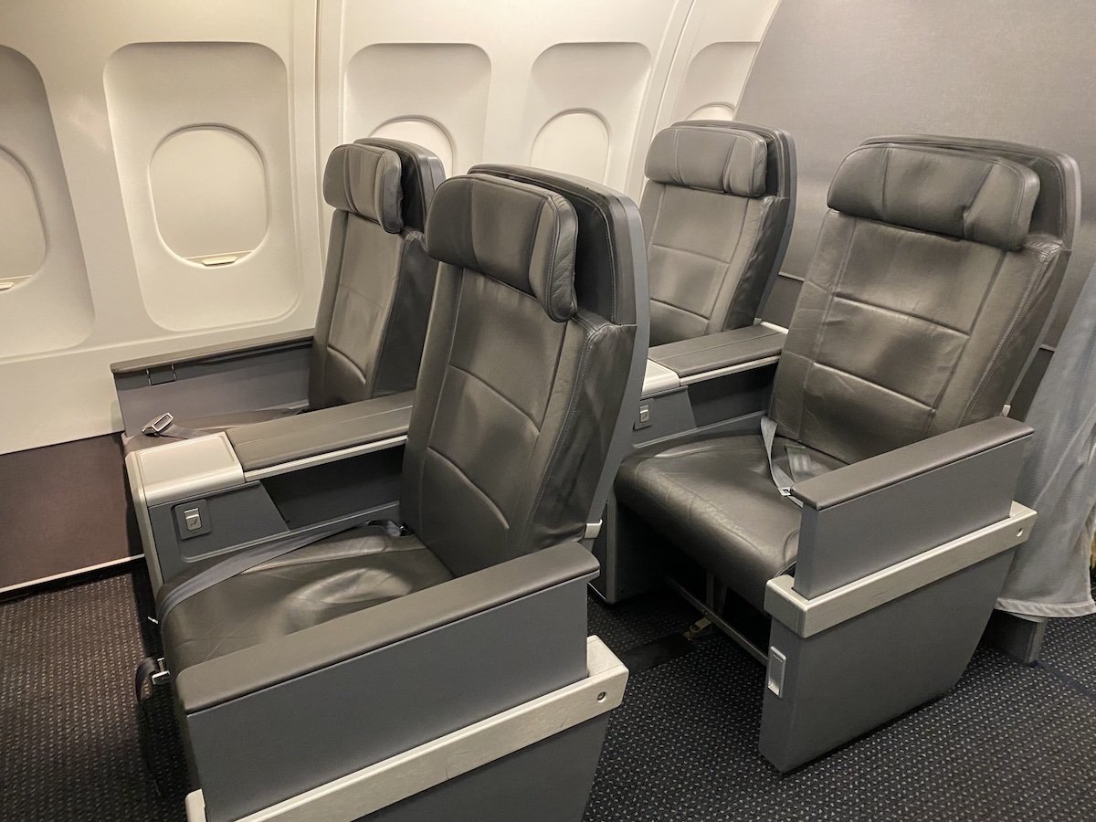 American Adding First Class Seats To A319s & A320s - One Mile at a Time