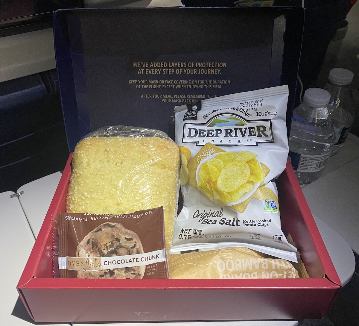 New inflight snack? : r/americanairlines