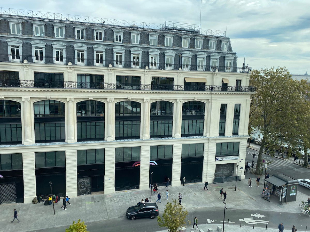 What It's Like to Stay at LVMH's Cheval Blanc Hotel in Paris