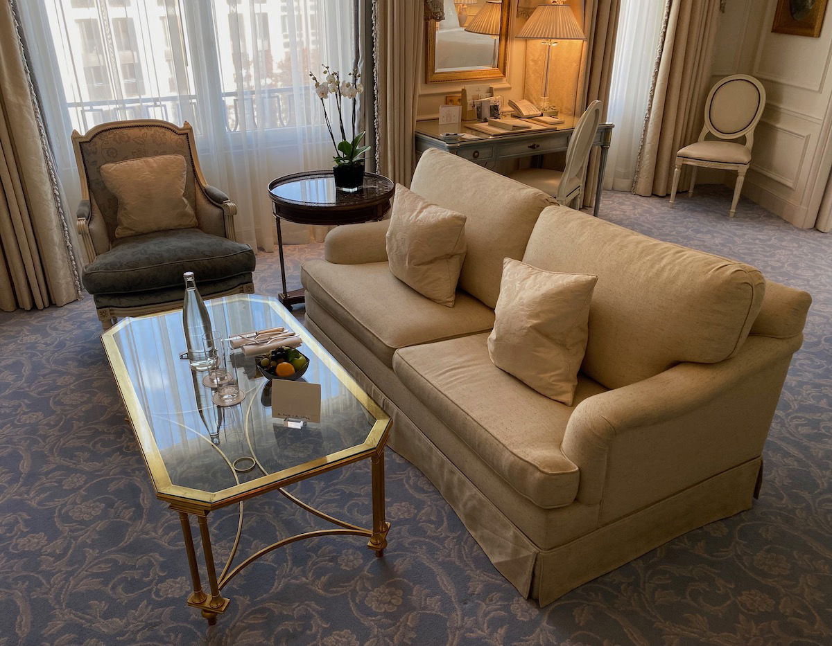 Four Seasons Hotel George V in Paris: Find Hotel Reviews, Rooms