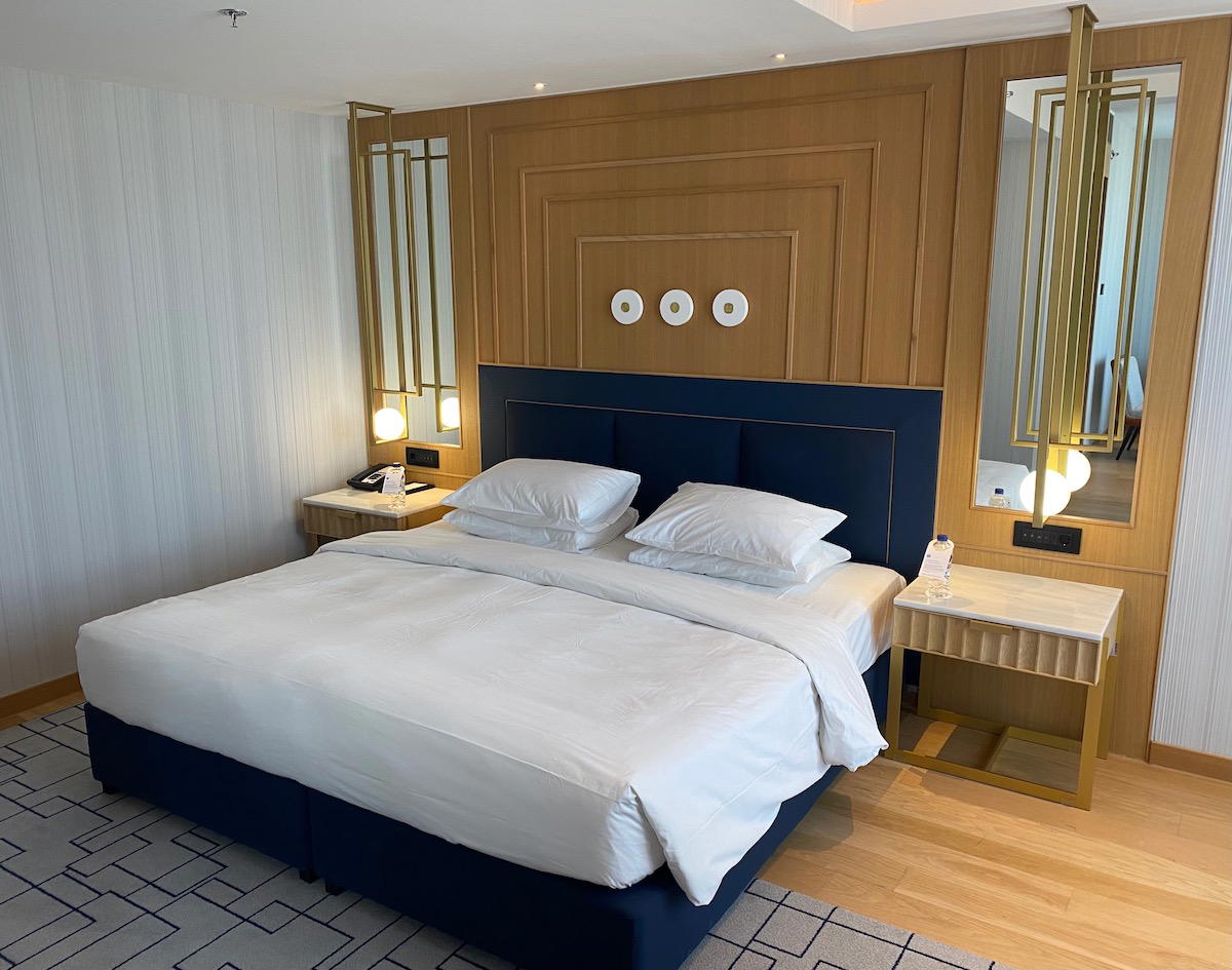 Why Hotel Credit Cards Are Worth It, Even If You’re Not Loyal To A Hotel Group