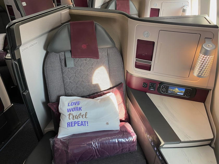 Qatar Airways business class cabin aboard a Boeing 787-9