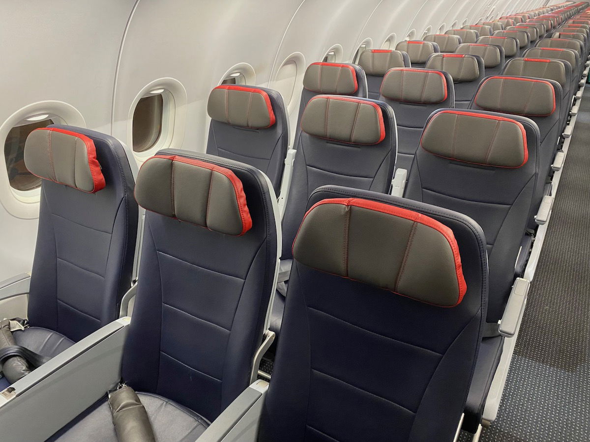 American Airlines Main Cabin: What to Know - NerdWallet