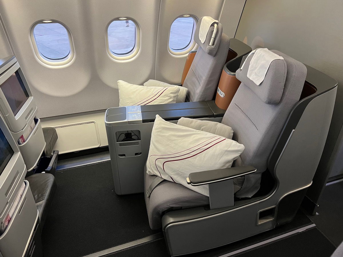 Review Eurowings Discover Business Class A330 Tpa Fra Laptrinhx News