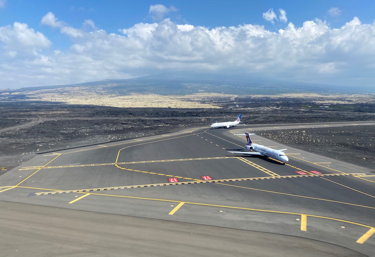 Kona Airport Closes Due To Runway Cracks