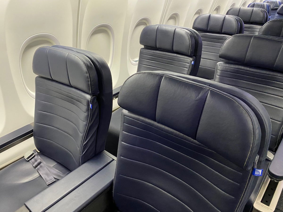 Boeing 737 First Class Seats