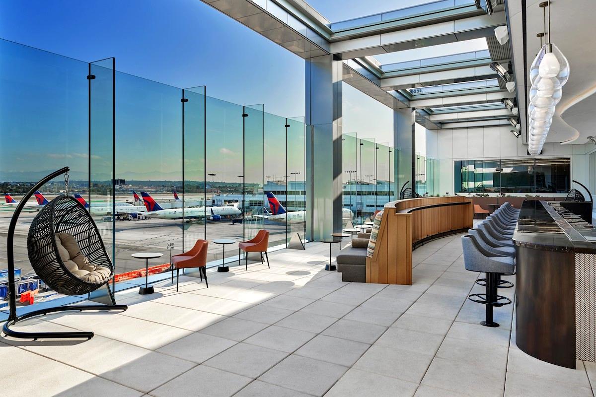 Delta Opens Gorgeous New SkyClub At LAX