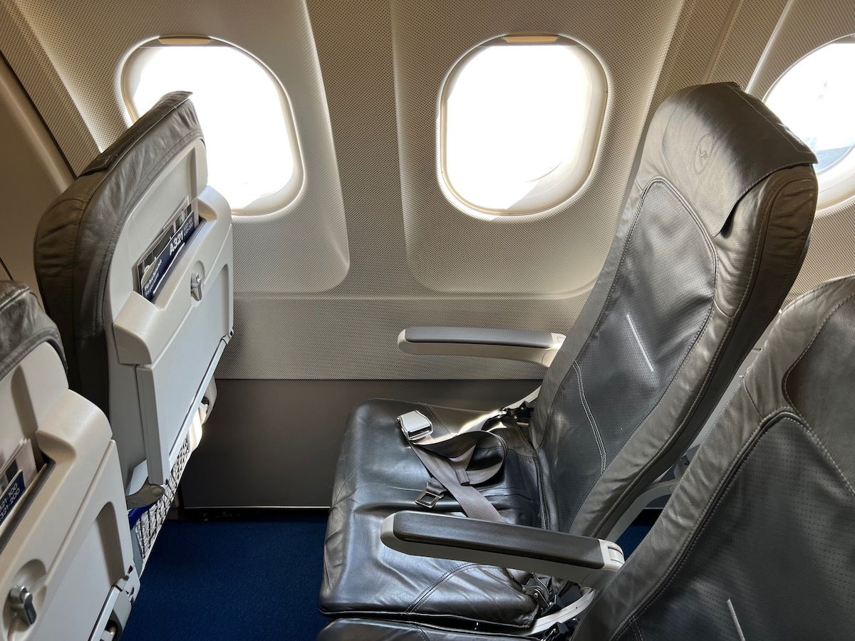 Review: Lufthansa A321 Business Class (FRA-VCE) - One Mile at a Time