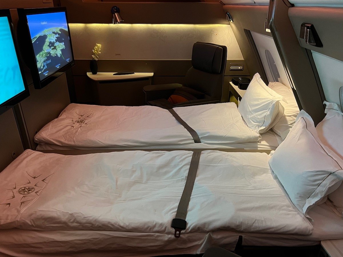 Review: Singapore Airlines A380 Suites (FRA-JFK)