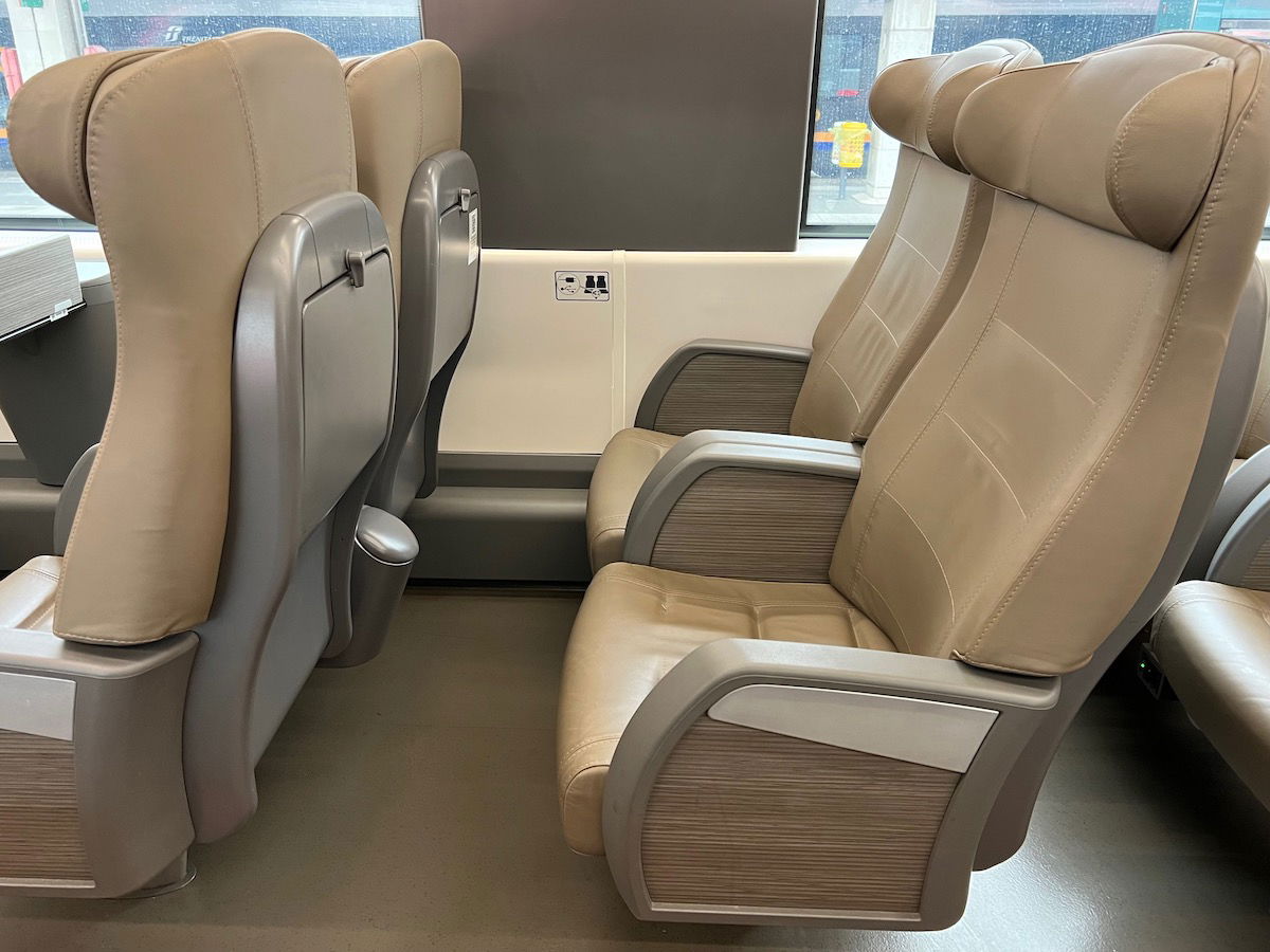 Review Trenitalia Business Class Venice To Milan Trueviralnews 