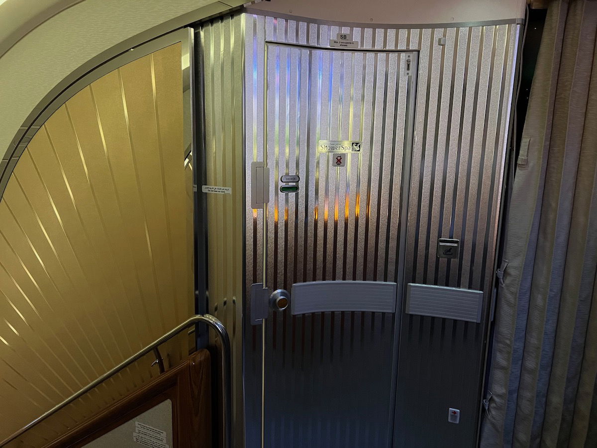 https://cdn.onemileatatime.com/wp-content/uploads/2022/06/Emirates-Shower-A380-15.jpeg