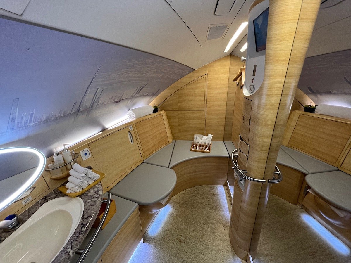 Guide To Emirates' A380 First Class Shower Spa - One Mile at a Time