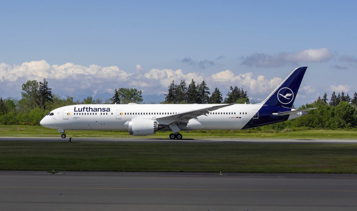 Lufthansa Boeing 787 With New Enterprise Class