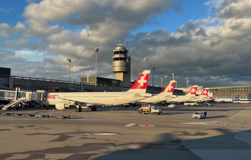 SWISS business class cabin aboard an Airbus A320