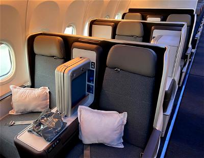 Can you bring a seat cushion on a plane?  the 1 best seat cushion for  airplanes - Passport Kings