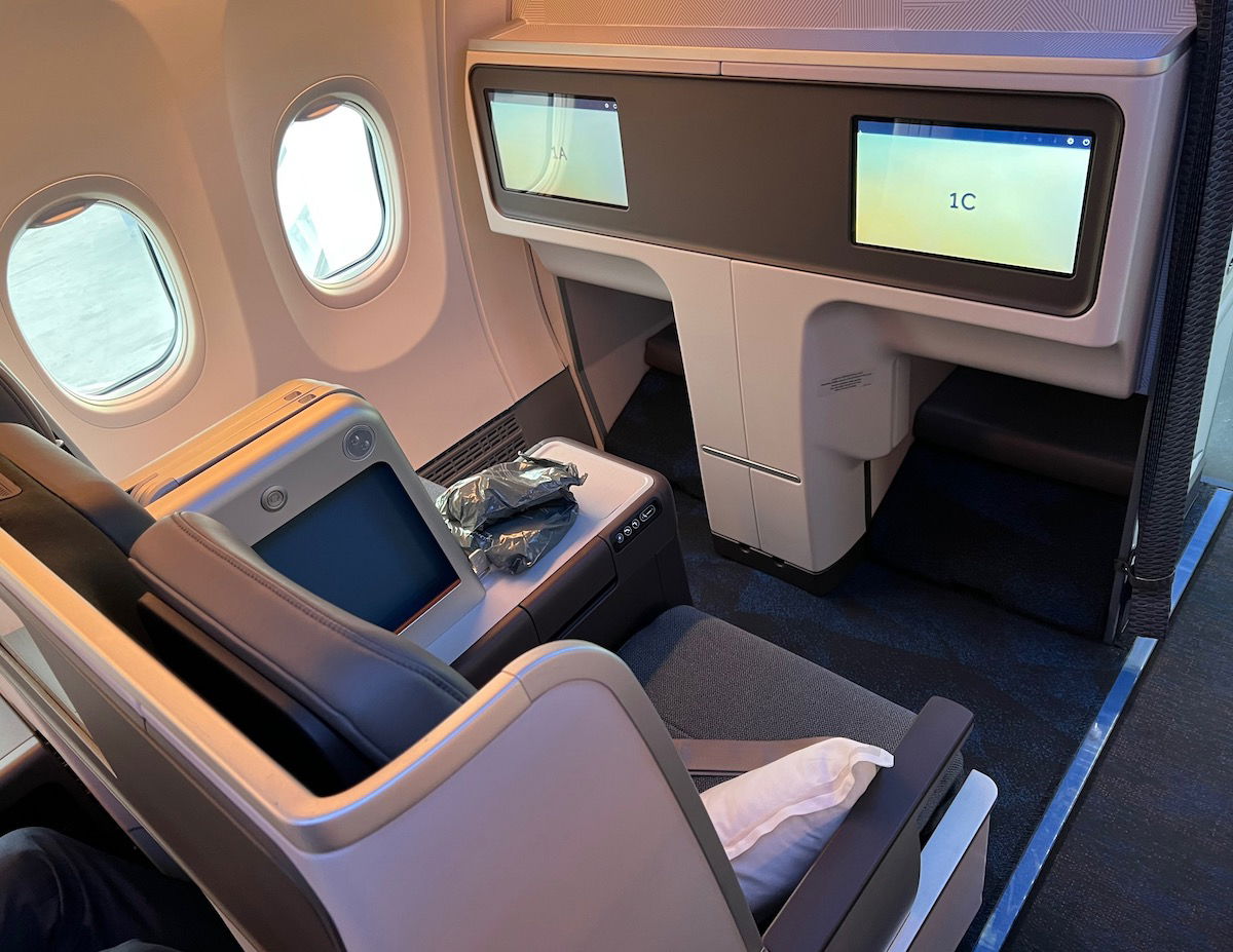 Review Flydubai Business Class Boeing 737 Max Dxb Beg One Mile At A Time 0678