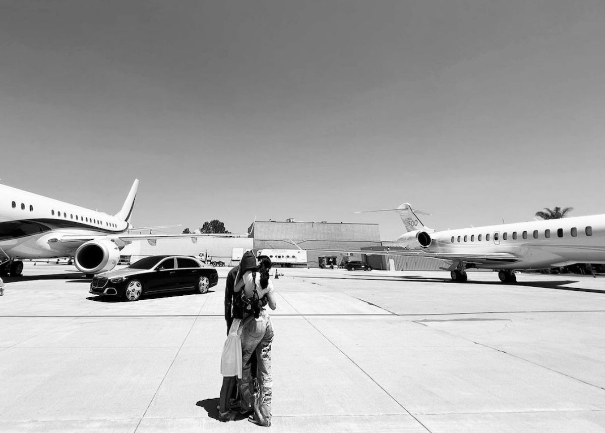 Kylie Jenner’s Bizarre Private Jet Controversy LaptrinhX / News