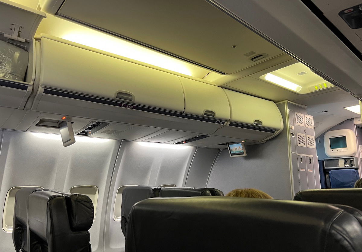 Review: Copa Airlines 737-800 Economy Class - Live and Let's Fly