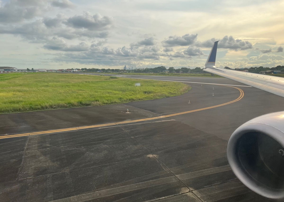 Copa Boeing 737-800 involved in runway excursion in Panama City, News