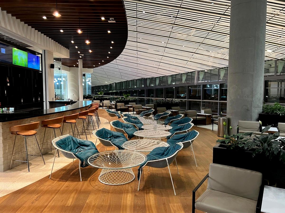 Review: Copa Club Panama Airport Terminal 2 - One Mile at a Time
