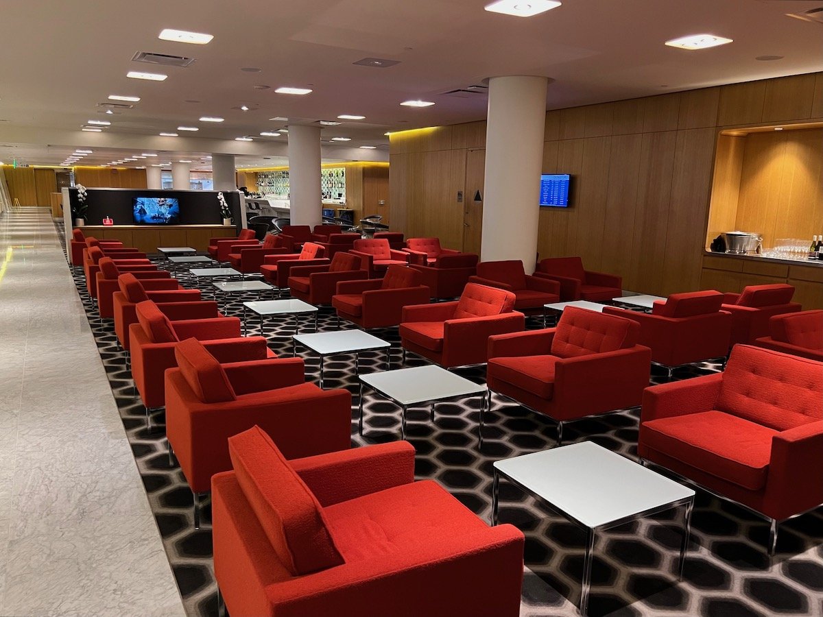 Review: Qantas First Lounge Los Angeles (LAX)