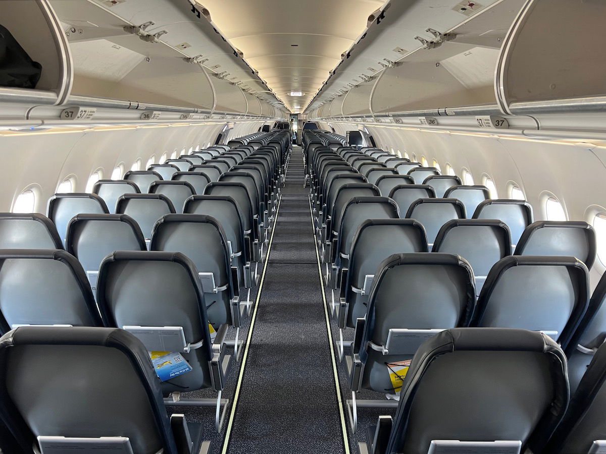 spirit airlines interior