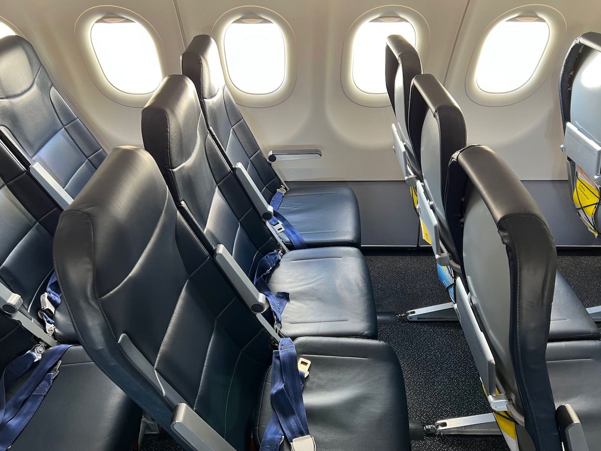 spirit airlines interior