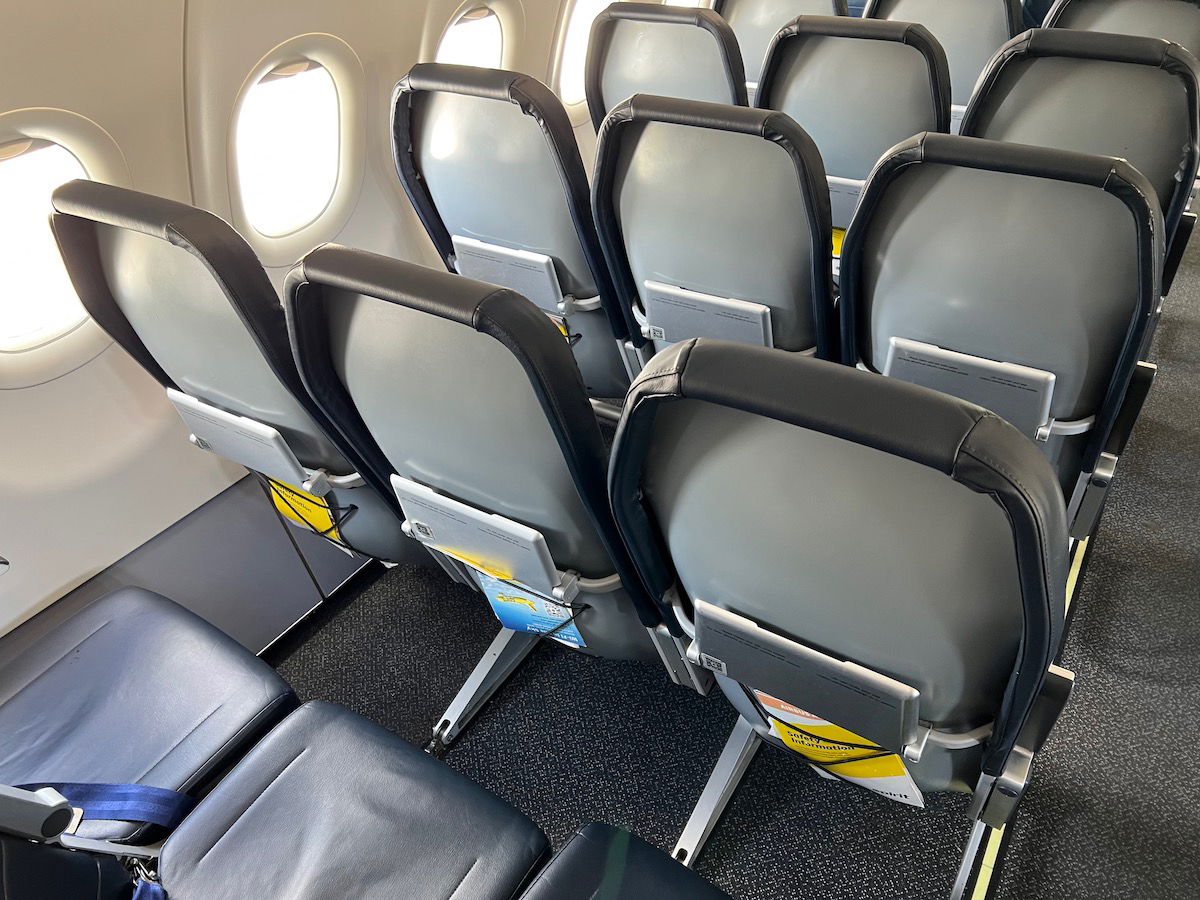 spirit airlines interior