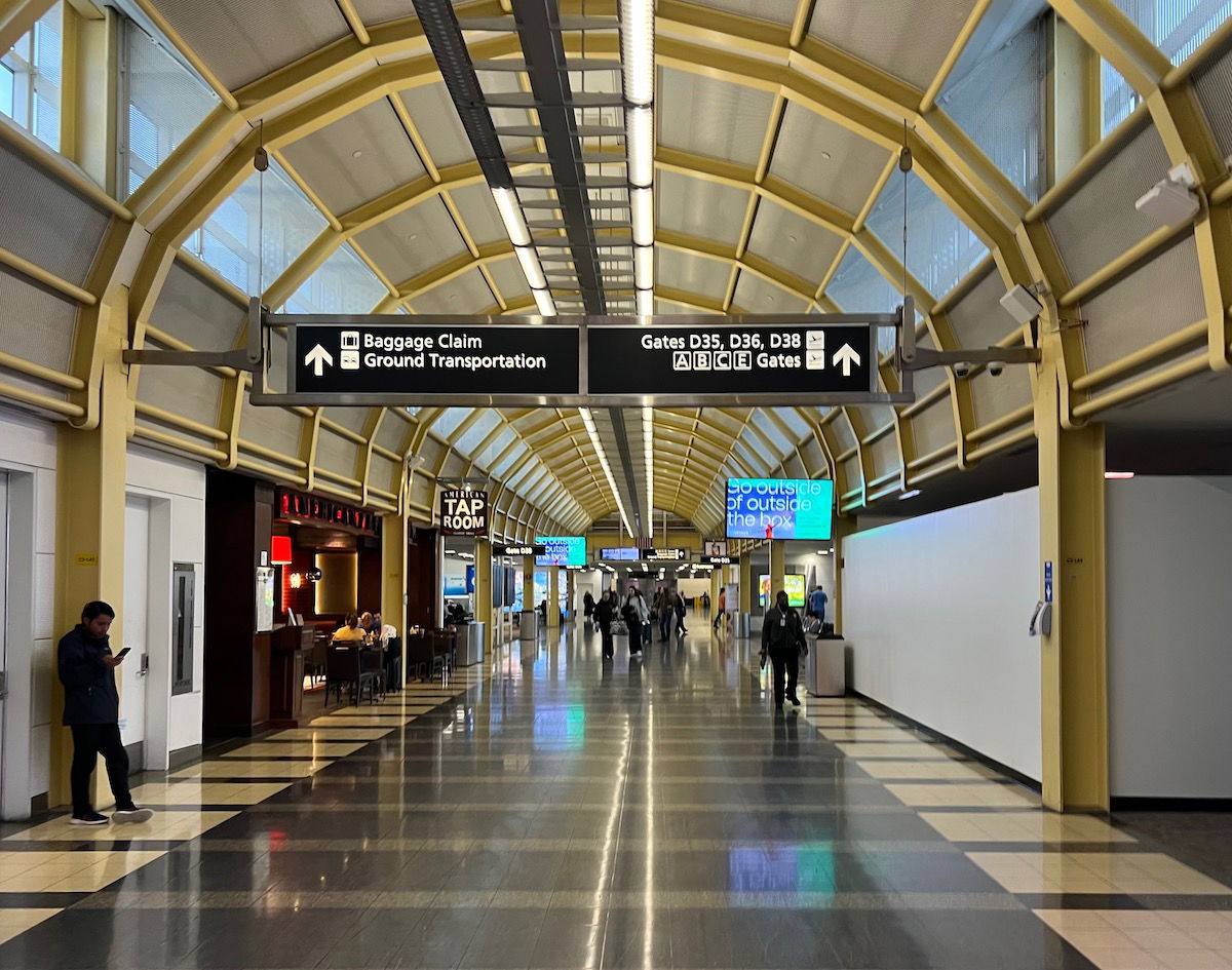 American Airlines opens new concourse at Ronald Reagan Washington