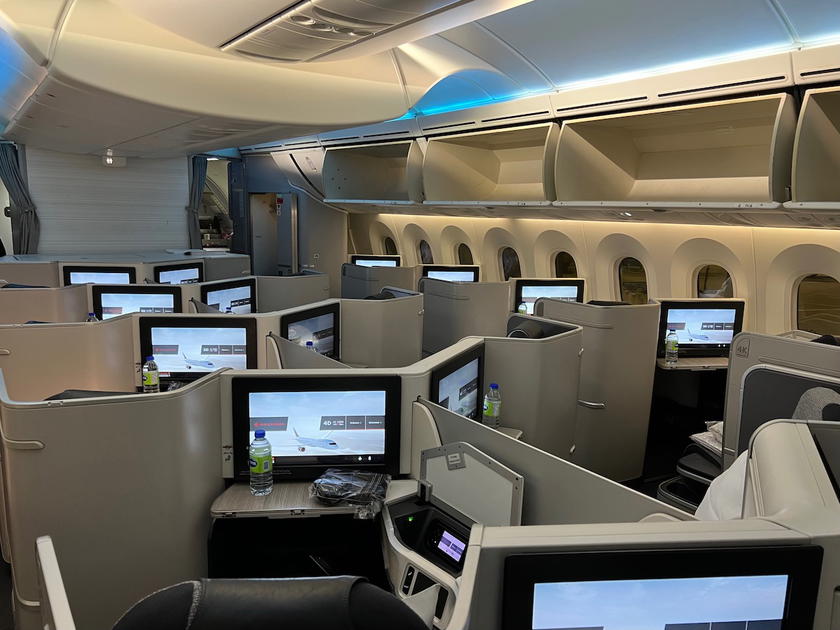 Air Canada business class cabin aboard a Boeing 787